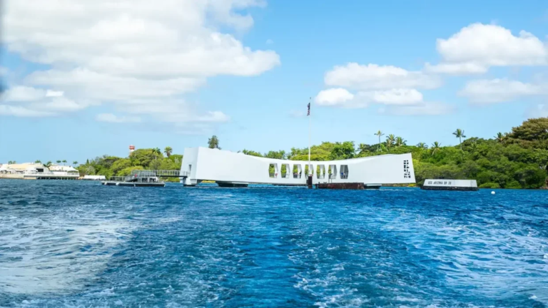 enoatours the best of pearl harbor uss arizona memorial blue water