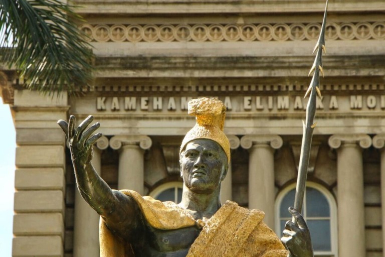 ht-pht-oahu_uss-arizona-memorial-and-historic-honolu-statue-king-kamehameha-honolulu ht pht oahu uss arizona memorial and historic honolu statue king kamehameha honolulu