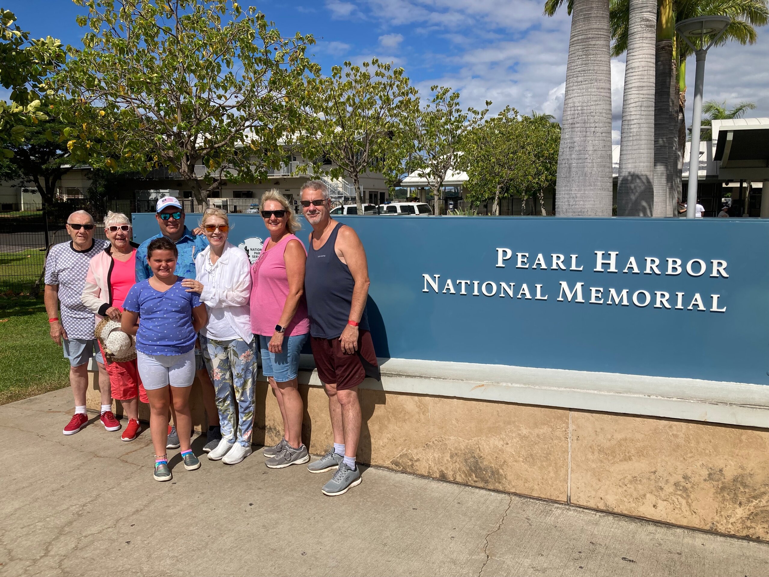 kawikajoeslimousinehawaii pearl harbor the uss arizona memorial pearl harbor group photo memor