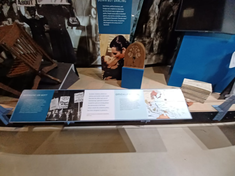 phptours uss arizona commander s multimedia narra exhibit signs map wooden chair