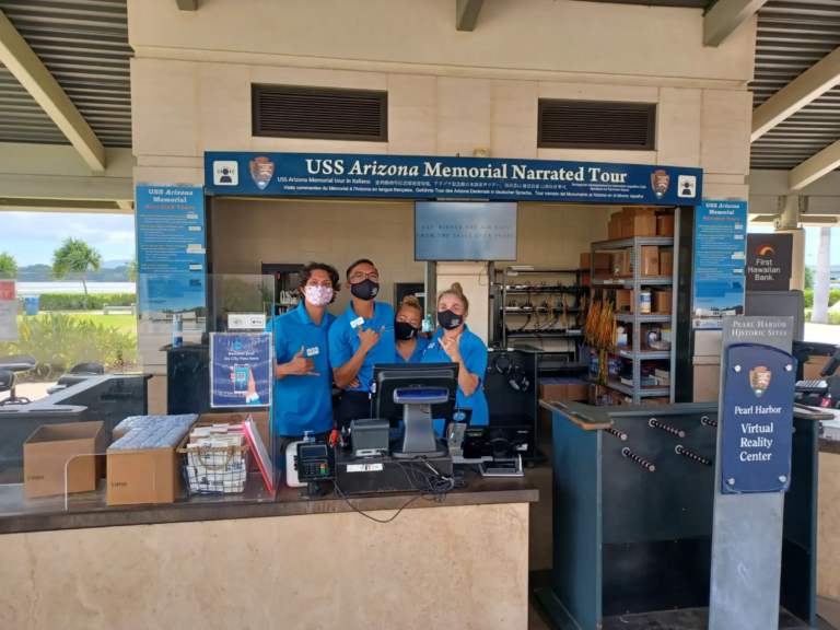 phptours uss arizona deluxe tour uss arizona narrated tour ticket booth